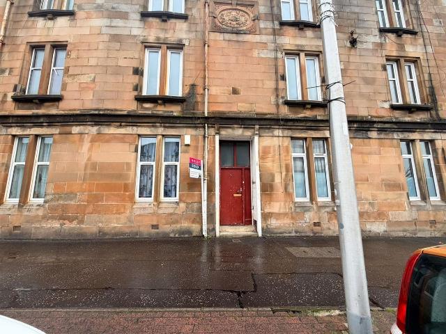 6 Main Street, Flat 2 1, Thornliebank, Glasgow G46, 2 bed flat to rent, £1,400 pcm | PrimeLocation