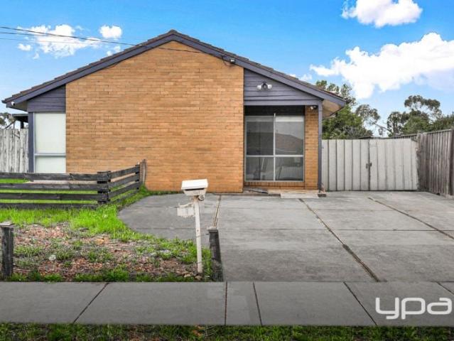 6 Malmsbury Drive, MEADOW HEIGHTS
