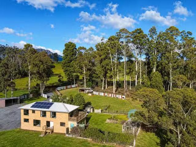 6 Maroneys Rd, QUAMBY BROOK, TAS 7304 House for Rent