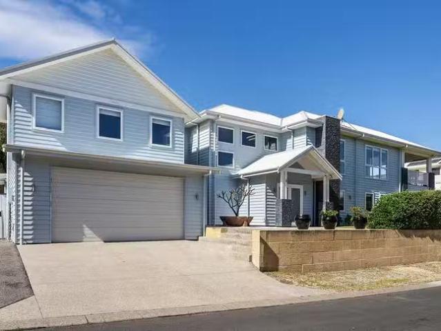 6 Mccourt Place, Peppermint Grove Beach, WA 6271