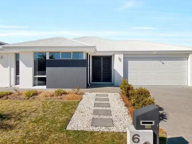 6 Mcgiffen Avenue, ALKIMOS, WA 6038 House for Rent