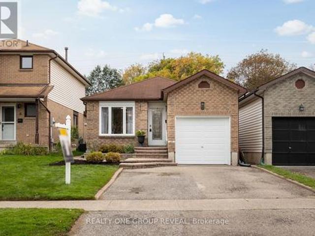 6 Mcfeeters Crescent, Clarington, ON, L1C 4G5 house for sale | Listing ID E13790 | Royal LePage