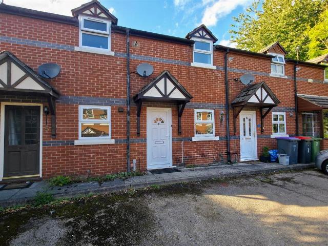 6 Meadow Brook Close, Madeley. 1 bed townhouse to rent £650 pcm £150 pw