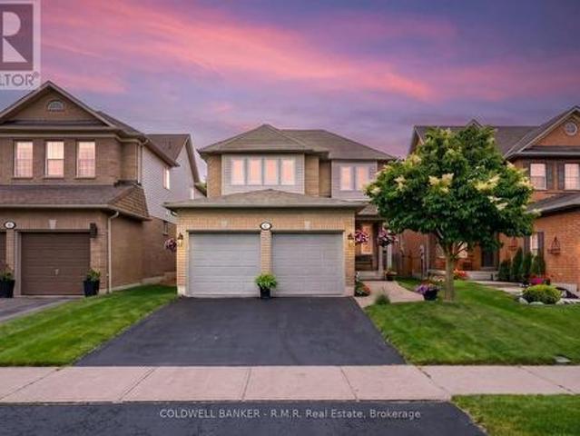 6 Merchants Avenue, Whitby Williamsburg, ON, L1P 1S1 house for sale | Listing ID E13818 | Royal LePage