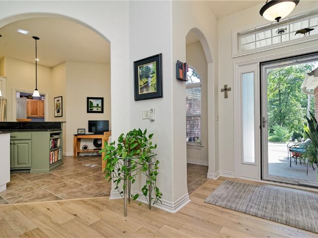 6 Merritt Circle