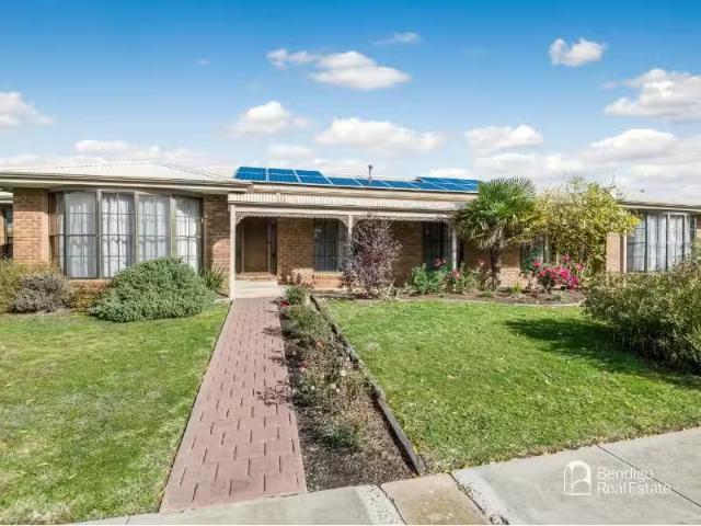 6 Mockridge Dr, Kangaroo Flat House for rent Listed by Ella O.