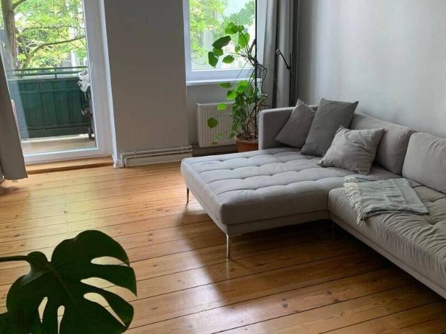 6 Monate: 3 Zimmer sanierter Albau mit Balkon im Winskiez