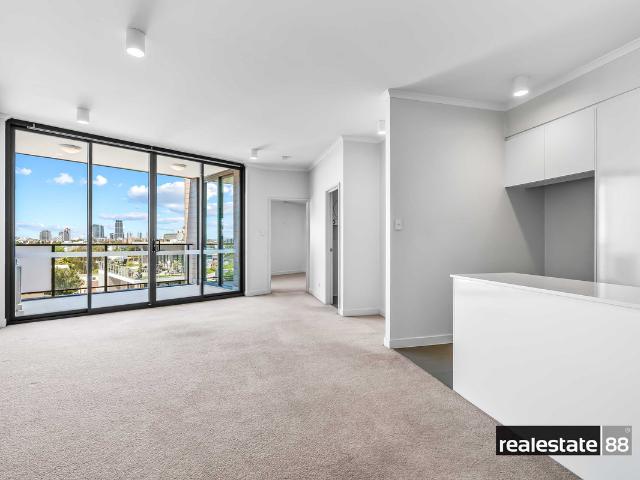 6 MONTH ONLY LEASE!