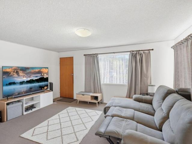 6 MONTH LEASE ONLY Prime Beachside Living in the Heart of Tugun