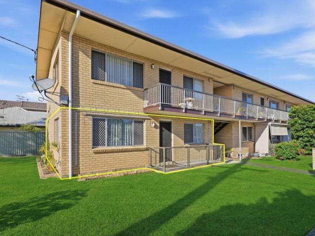 6 MONTH LEASE ONLY Prime Beachside Living in the Heart of Tugun