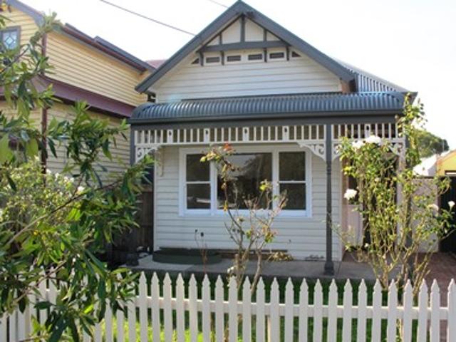 6 MONTH LEASE Two Bedroom Home in Prime Northcote Location