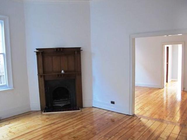 6 MONTH LEASE Two Bedroom Home in Prime Northcote Location