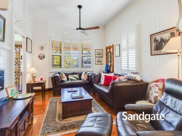 6 Months Lease only Charming 1920s Queenslander in Shorncliffe for Rent