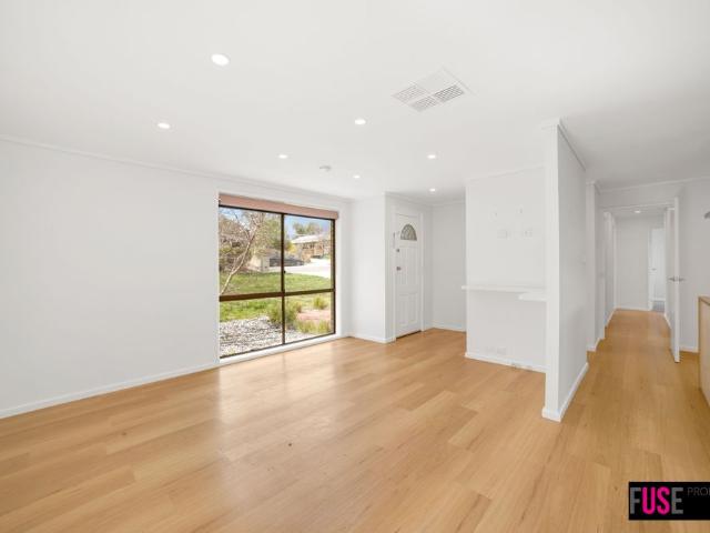 6 Morey Place, Wanniassa ACT 2903 House For Rent | Domain