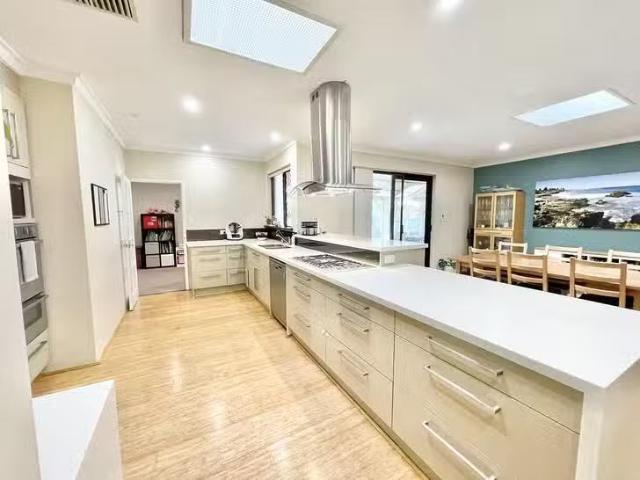 6 Netherby Road, Duncraig, WA 6023