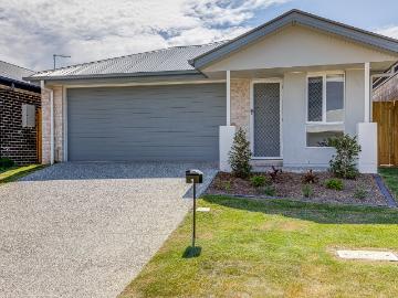 6 Northerly Street, Logan Reserve