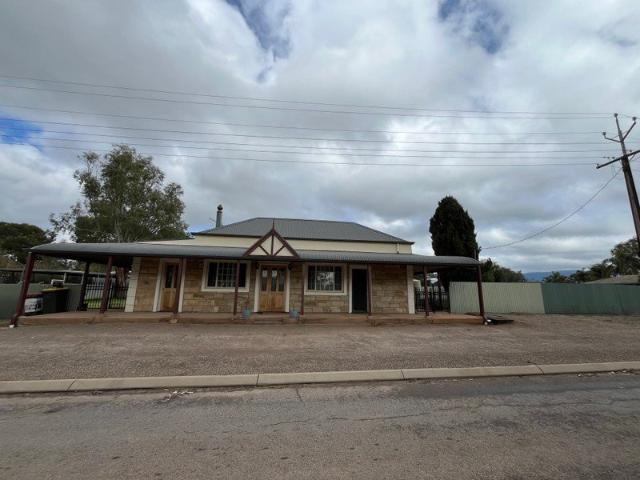 6 Oval Road, Quorn