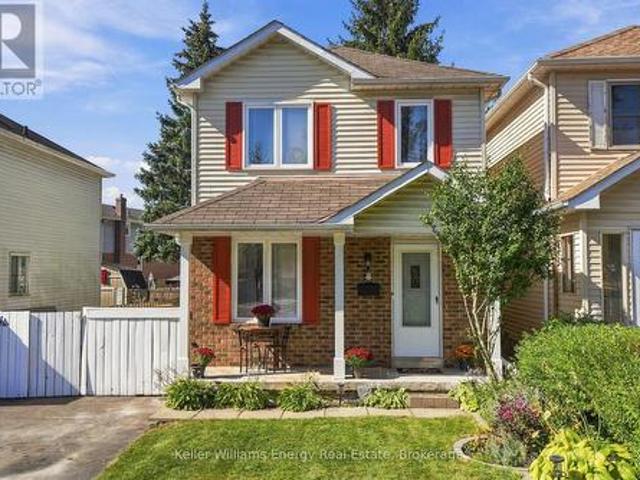 6 Overbank Drive, Oshawa Mclaughlin, ON, L1J 7X9 house for sale | Listing ID E13866 | Royal LePage