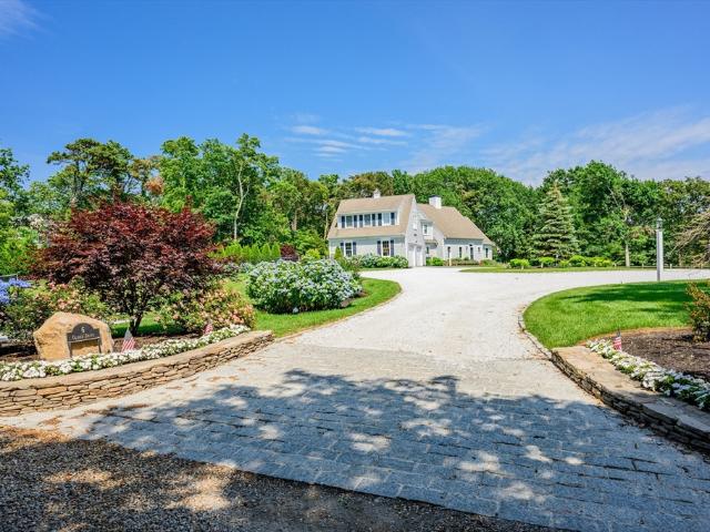 6 Oliver Drive