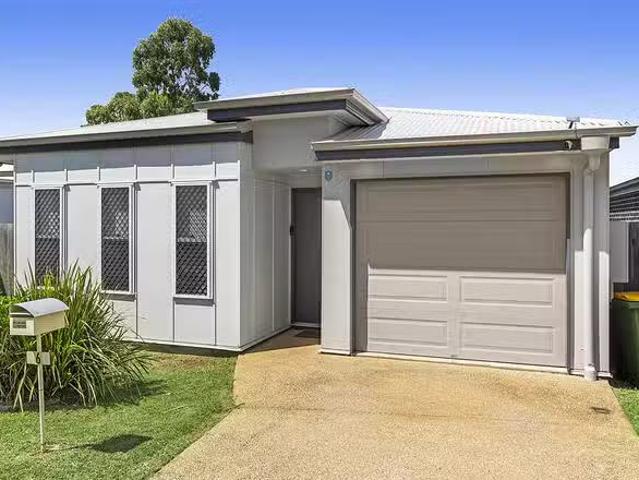 6 Orchard Lane, Glenvale, QLD 4350