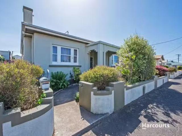6 Osborne Street, COOEE, TAS 7320 House for Rent