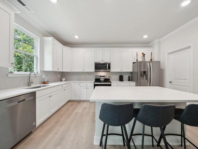 6 avonwoods ct