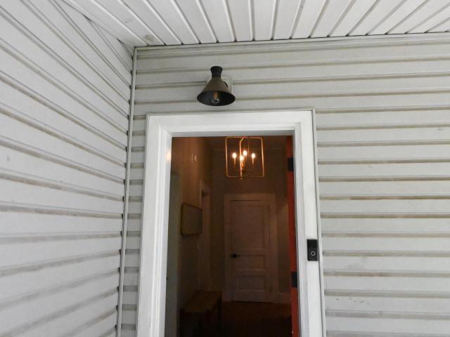 6 A Street Sw
