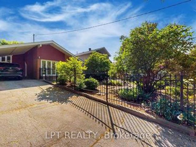 6 Abbottswood Road, Toronto, ON, M1P 3P1 house for sale | Listing ID E13647 | Royal LePage