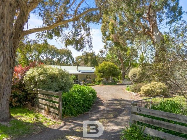 6 Acres of Space, Serenity & Lifestyle