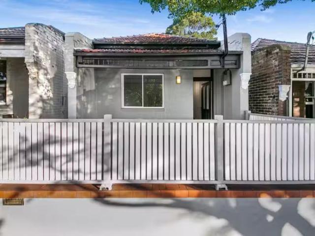 6 Albert Street, Leichhardt House for rent Listed by Jordan C.