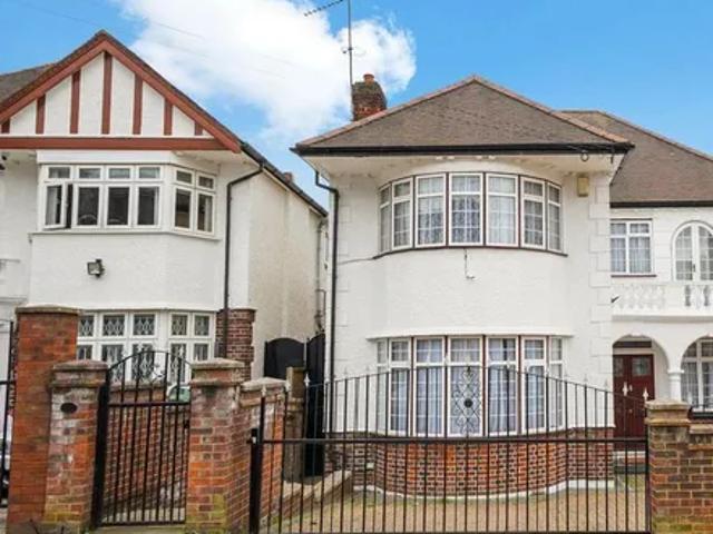 6 Alexander Avenue, Willesden Green, London, NW10 3QT, United Kingdom | 5 bed house for rent #128599803 | Rentberry
