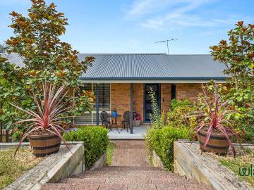 6 Alpha Close, Eleebana NSW 2282 House For Rent | Domain