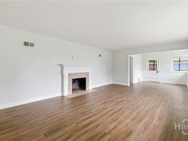 6 Alpine Drive