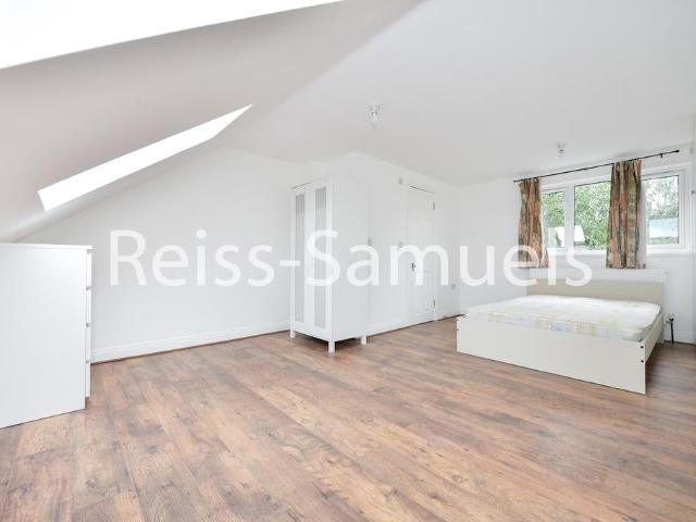 6 Ambassador Square, London, E14 9UX, United Kingdom | 6 bed townhouse for rent #137018152 | Rentberry