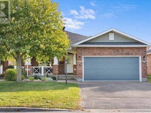6 Amberlakes Drive, Ottawa, ON, K2S 1Z9 house for sale | Listing ID X13808 | Royal LePage