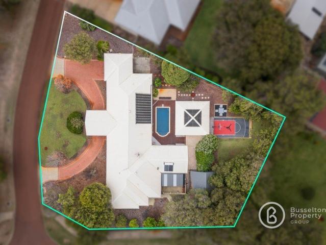 6 Angus Close, Bovell