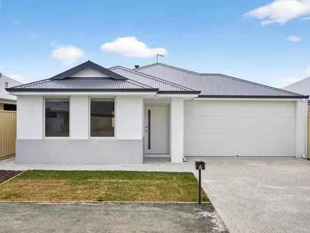 6 Aquatic Way, Singleton, WA 6175