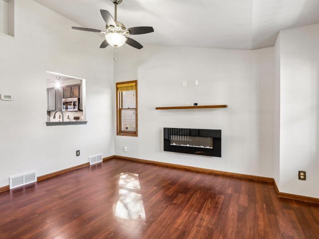 6 Buhler Court
