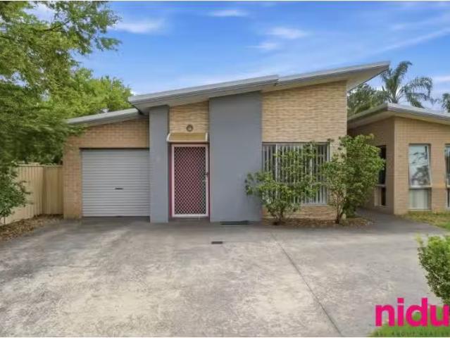 6 Bungalow Road, Plumpton House for rent Listed by Usama Rafi.