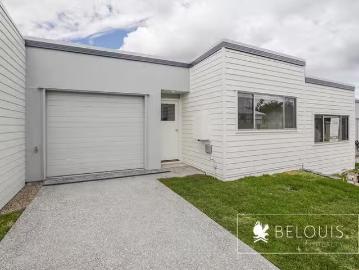 Coleambally, Victoria - Garden, Parking