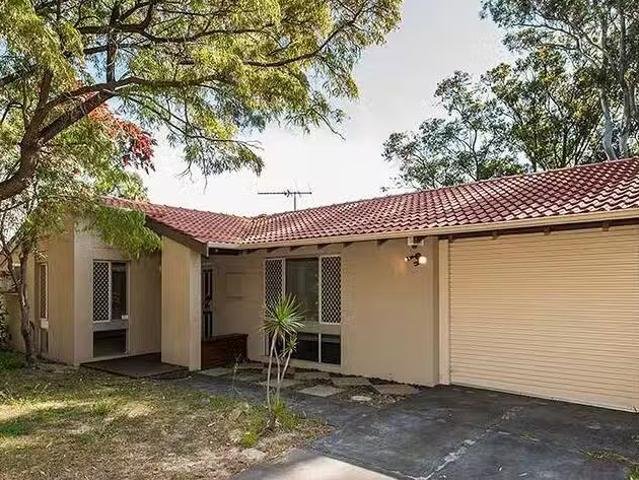 6 Bacon Place, Beechboro, WA 6063