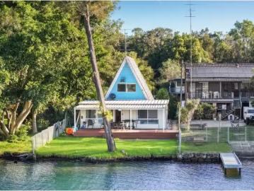 6 Baker Street, Dora Creek House for rent Listed by Cristy Di.