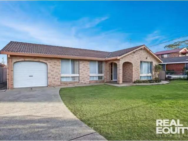 6 Balanada Avenue, CHIPPING NORTON House for rent Listed by B.