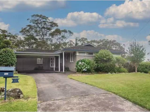 6 Banyeena Place, Belrose House for rent Listed by Anthony Za.
