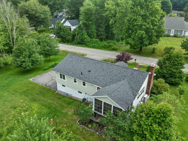 6 Bassett Road