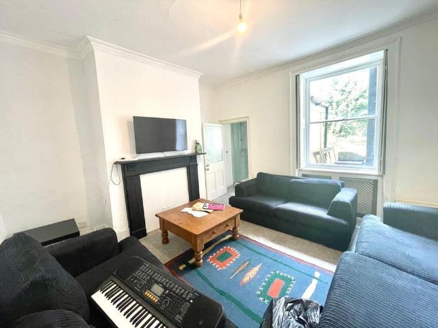 6 Bed Terraced House, Kingsdown Parade, BS6