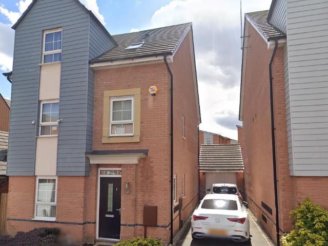 6 Bed Detached House, Canal View, CV1