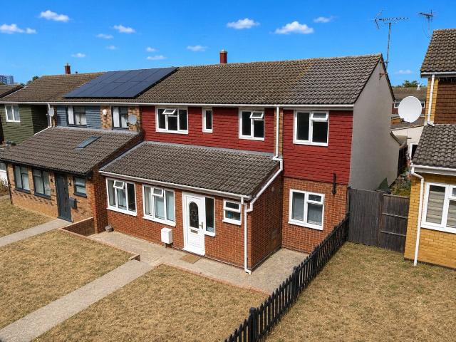6 bed End Terrace House for Rent