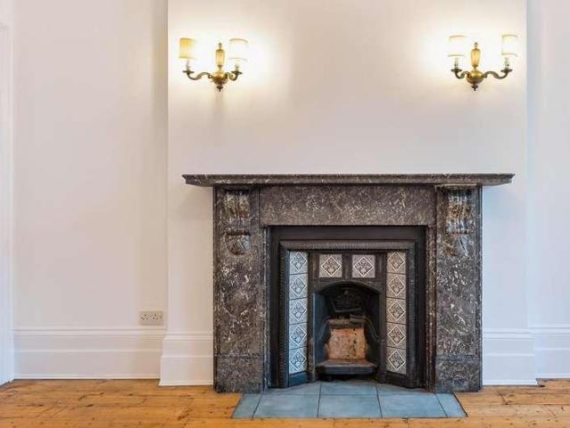 6 bed flat for sale