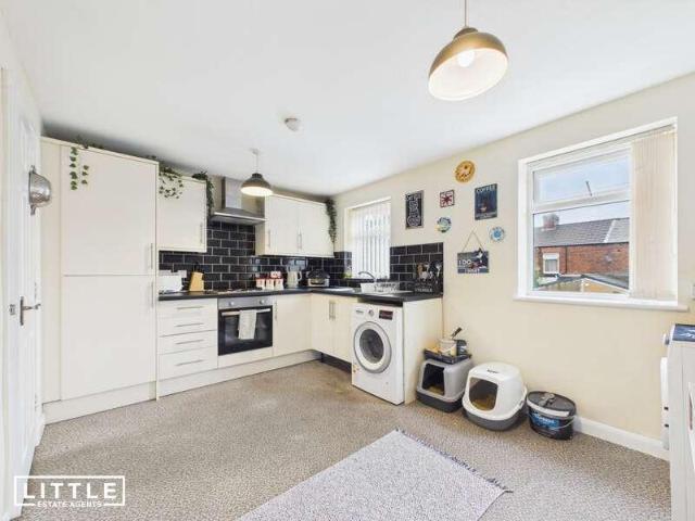 6 bed flat for sale